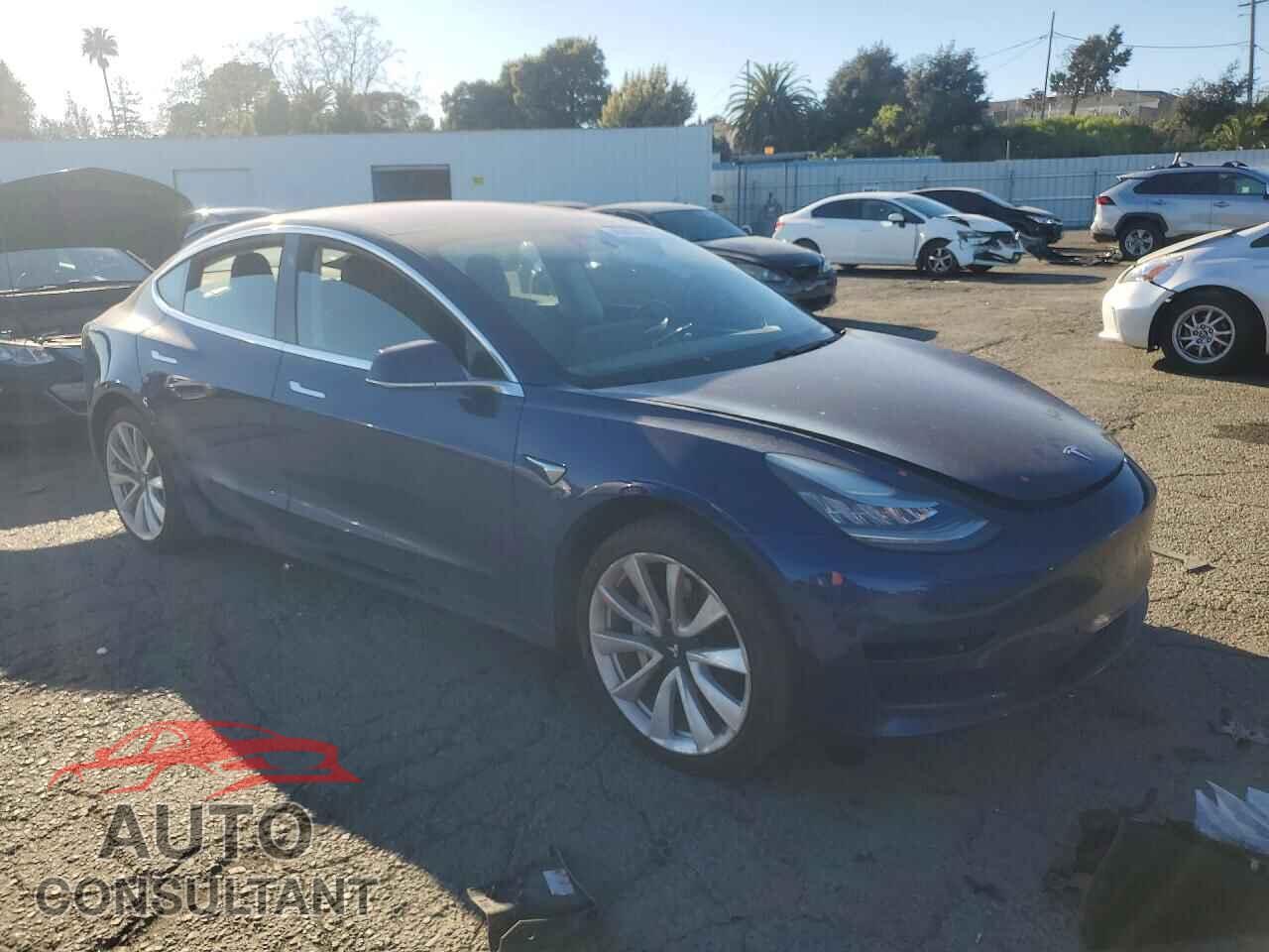 TESLA MODEL 3 2018 - 5YJ3E1EA1JF031220