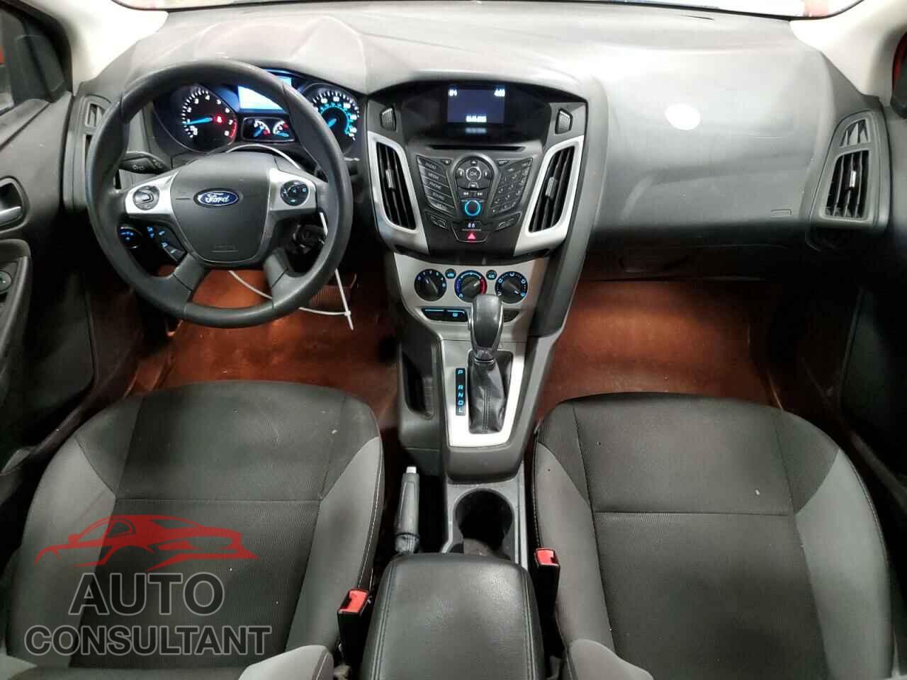 FORD FOCUS 2014 - 1FADP3F28EL392602