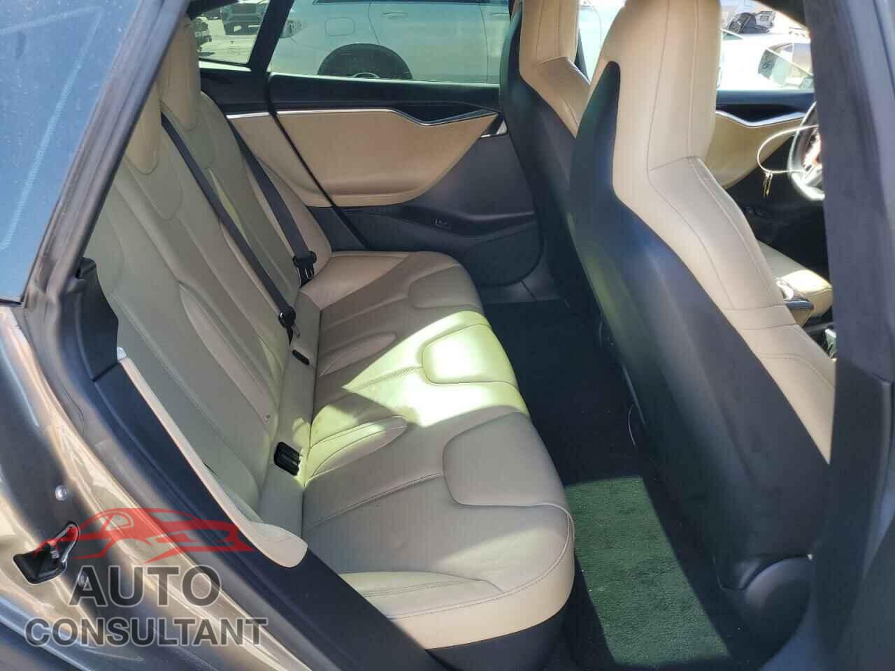 TESLA MODEL S 2016 - 5YJSA1E20GF159926
