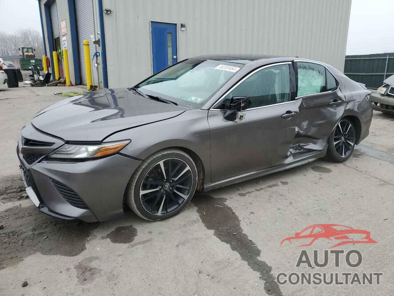 TOYOTA CAMRY 2018 - 4T1BZ1HK9JU500920