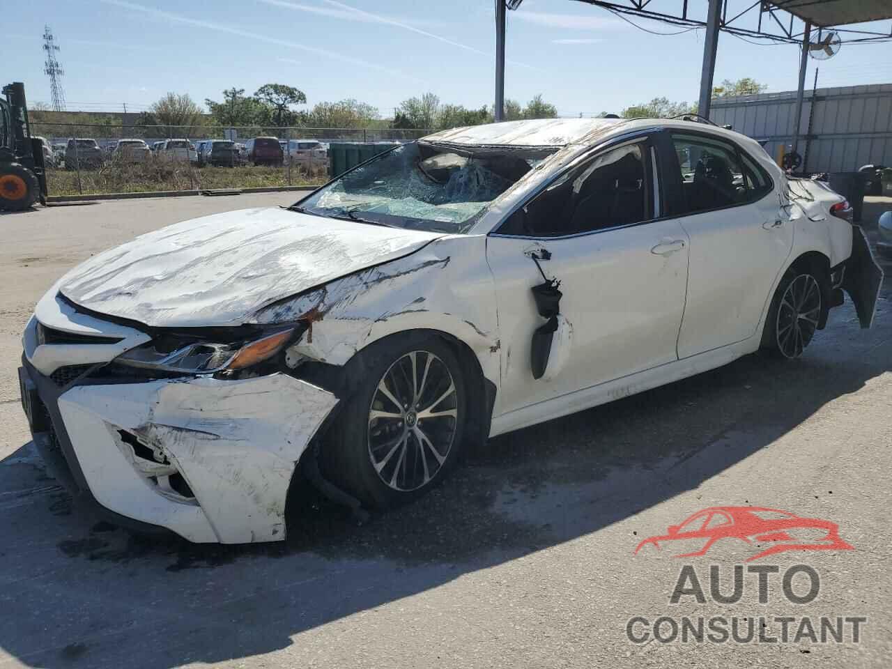 TOYOTA CAMRY 2020 - 4T1G11AK3LU340642