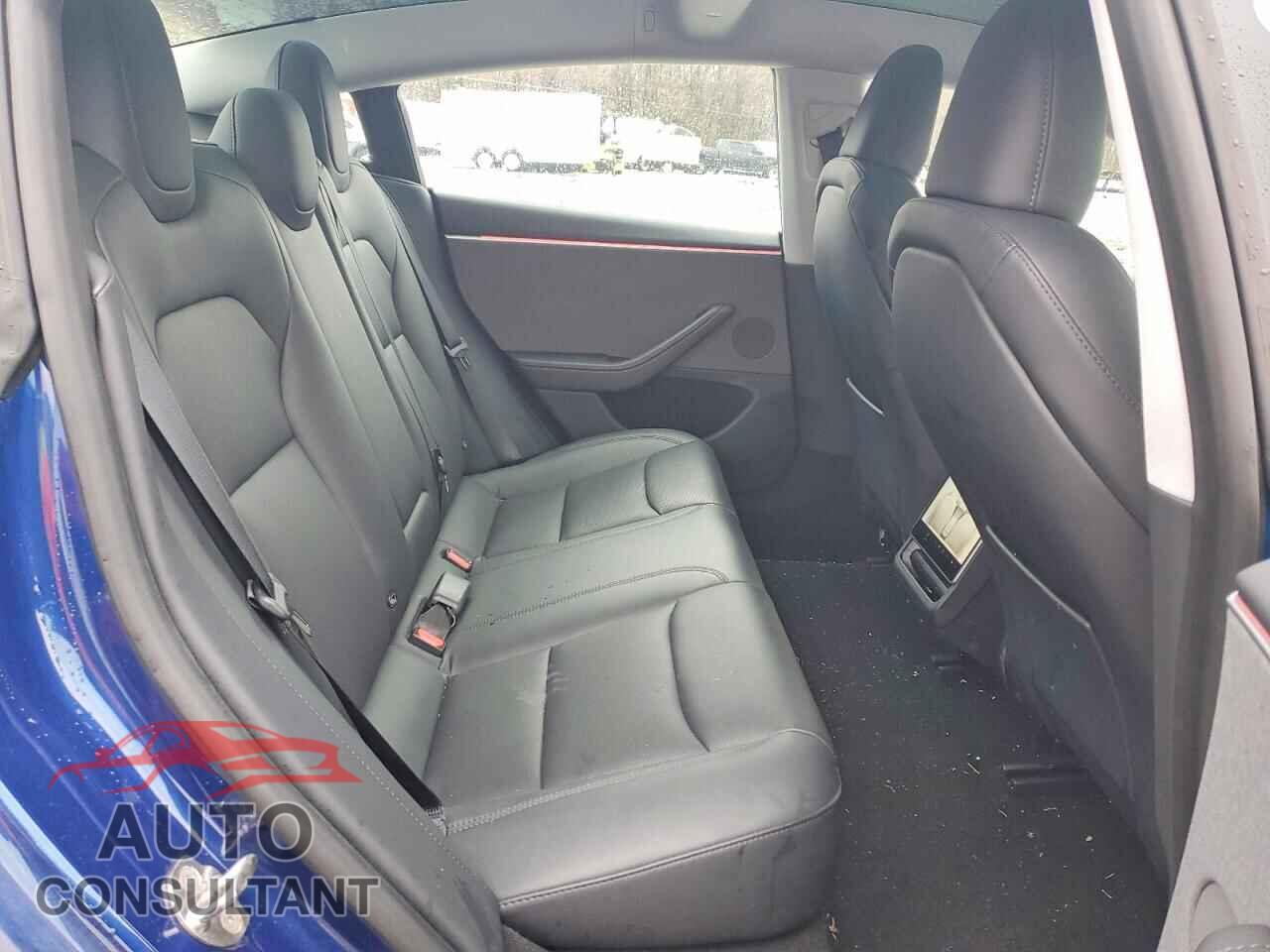 TESLA MODEL 3 2024 - 5YJ3E1EA4RF856342