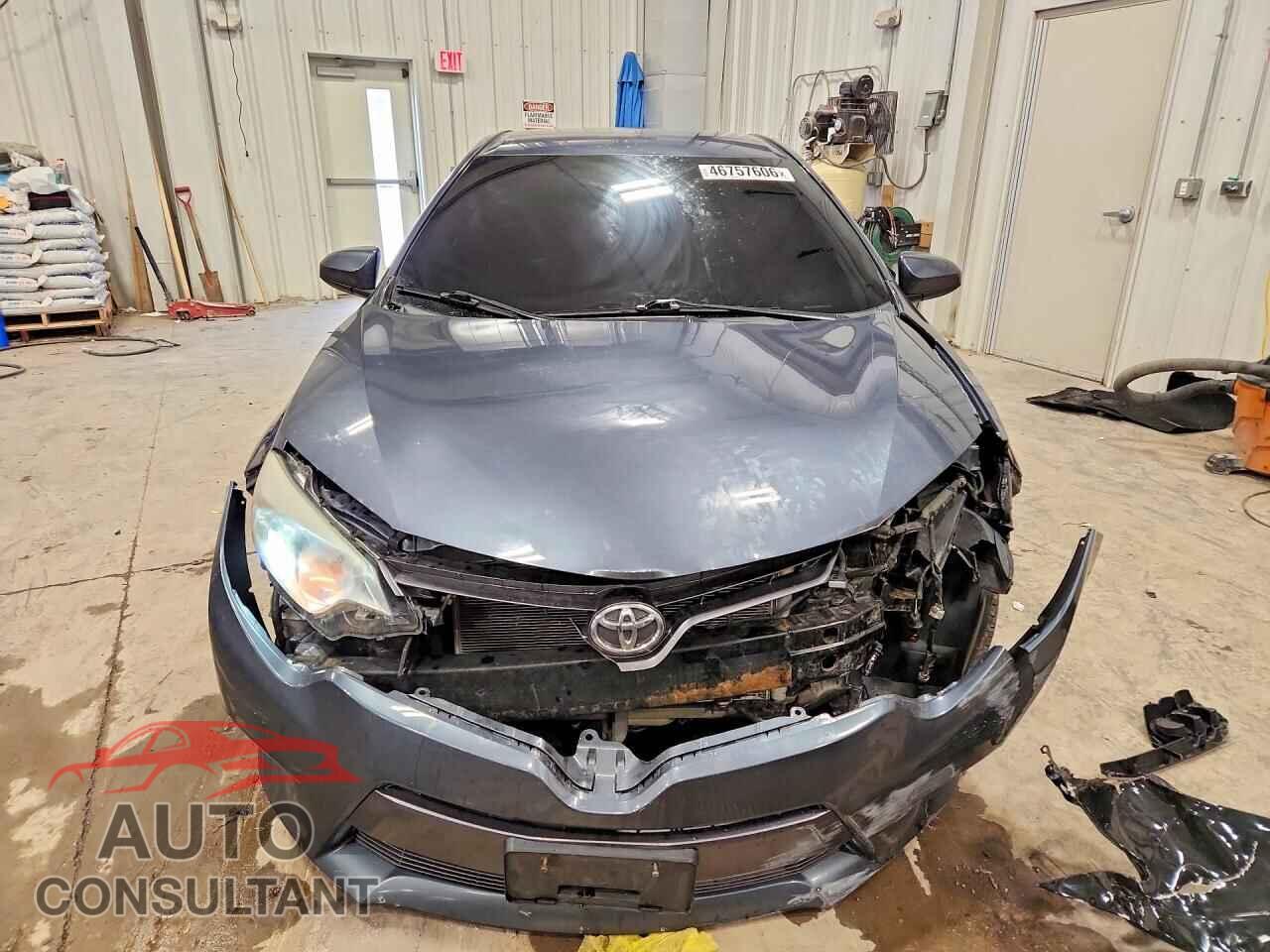 TOYOTA COROLLA 2015 - 2T1BPRHE1FC395684