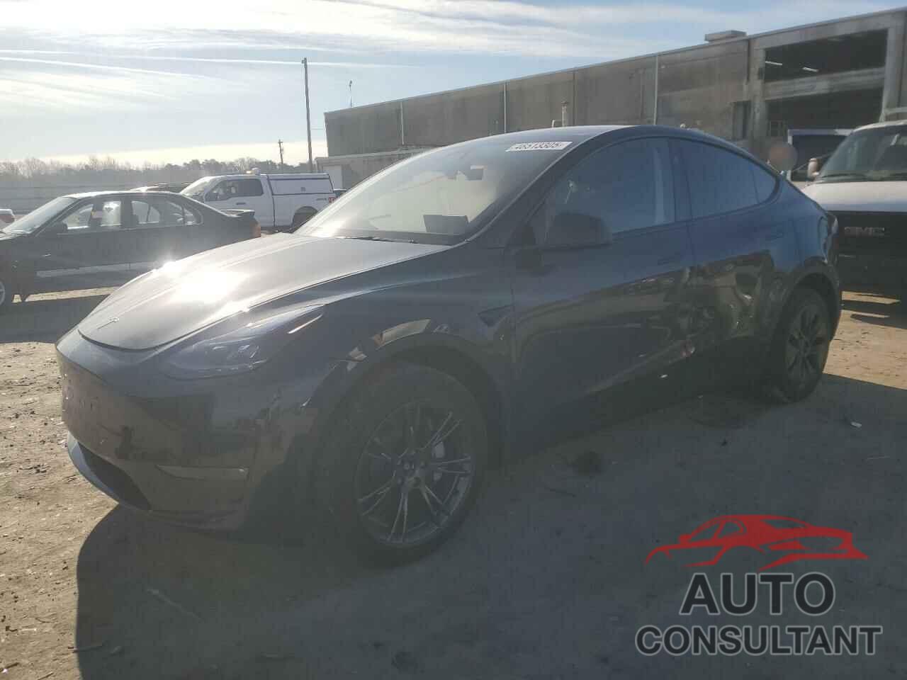 TESLA MODEL Y 2025 - 7SAYGDEE7SF237490