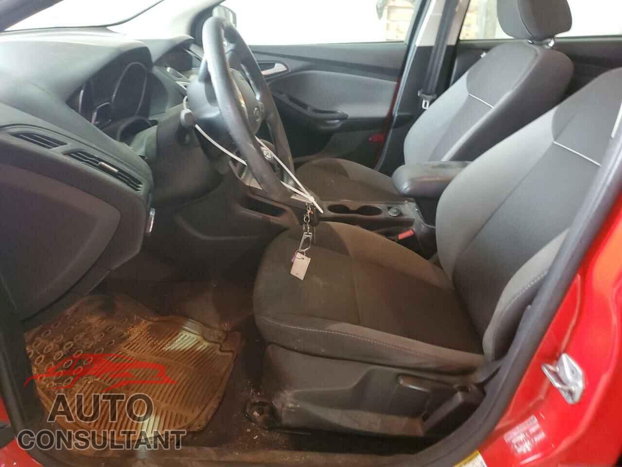 FORD FOCUS 2014 - 1FADP3F22EL139842