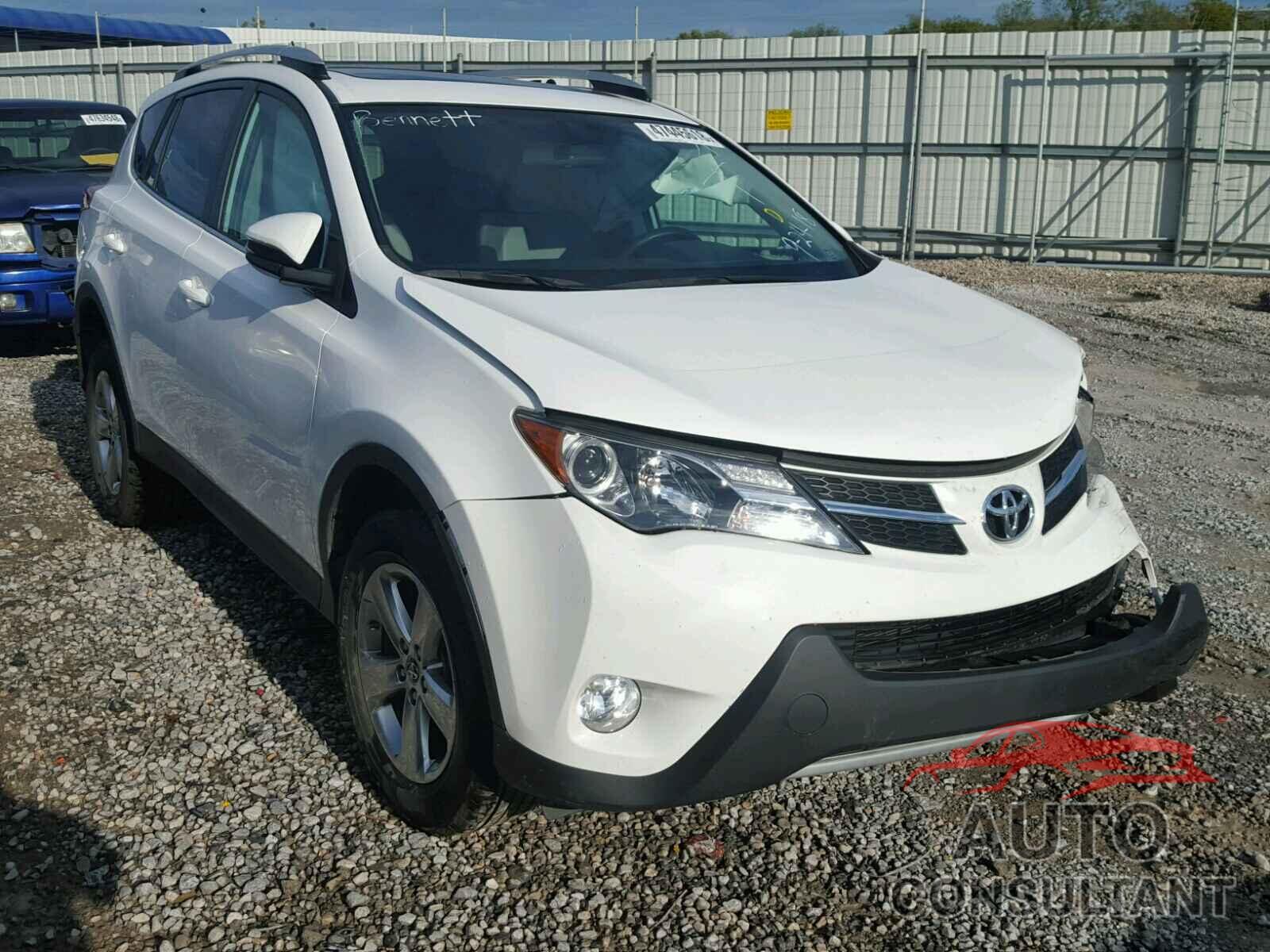 TOYOTA RAV4 XLE 2015 - 2T3WFREV1FW132156