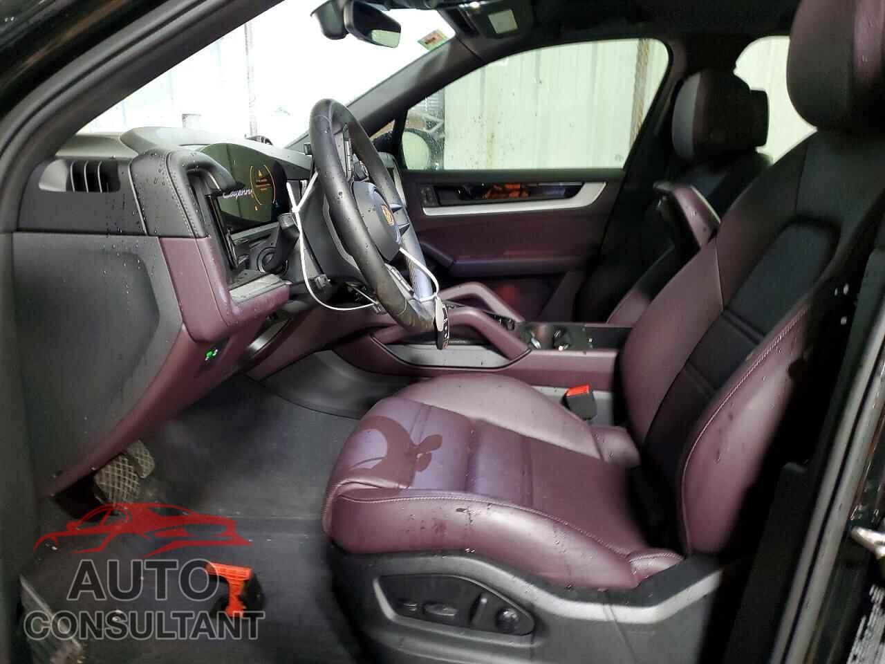 PORSCHE CAYENNE 2025 - WP1AE2AYXSDA16285