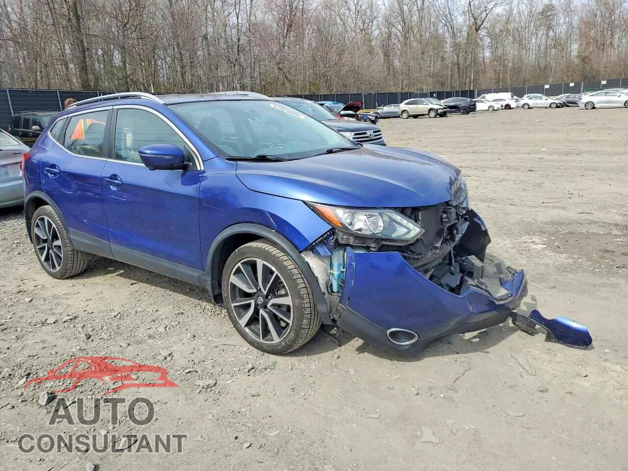 NISSAN ROGUE 2018 - JN1BJ1CR8JW263473
