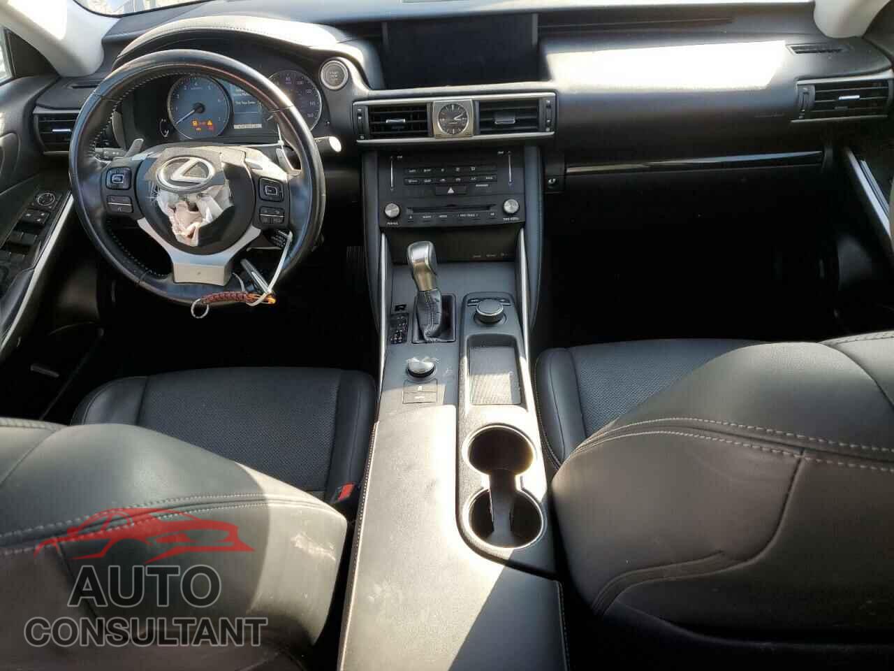 LEXUS IS 2017 - JTHBA1D26H5045514