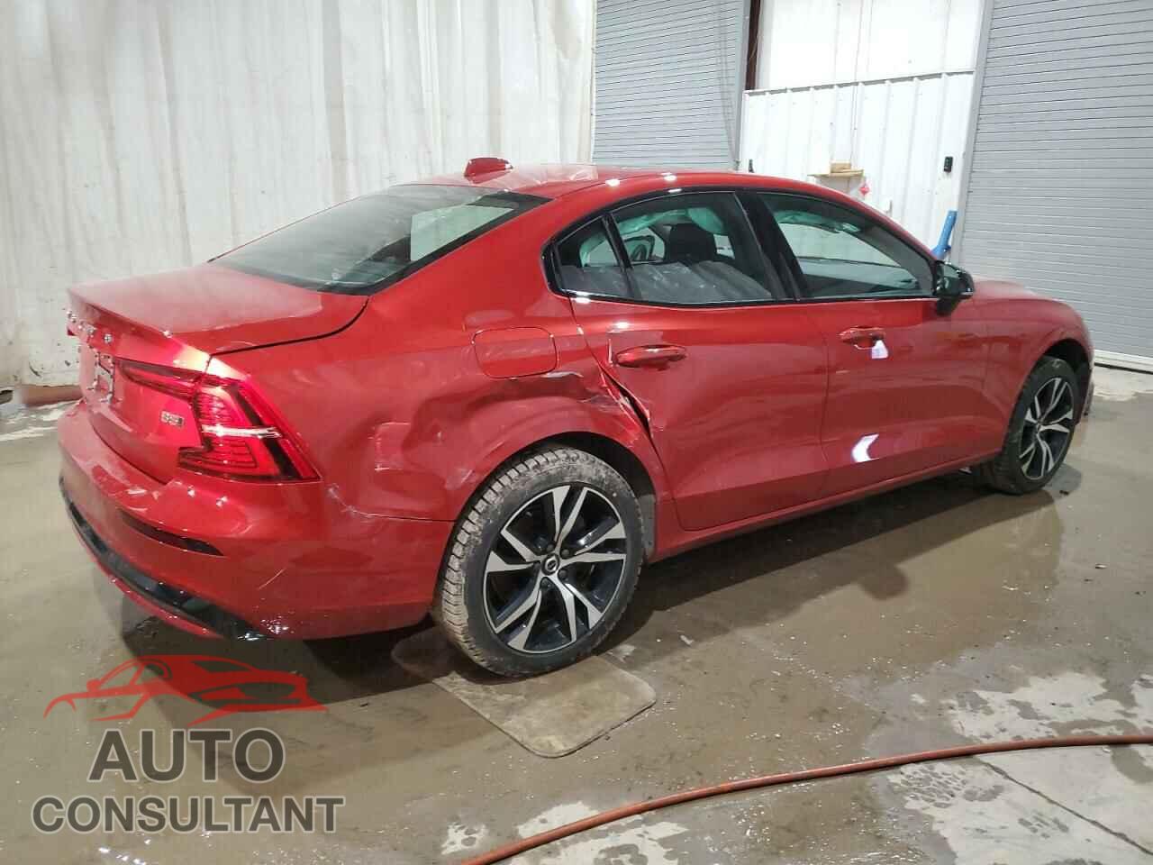 VOLVO S60 CORE 2023 - 7JRL12TK4PG232011