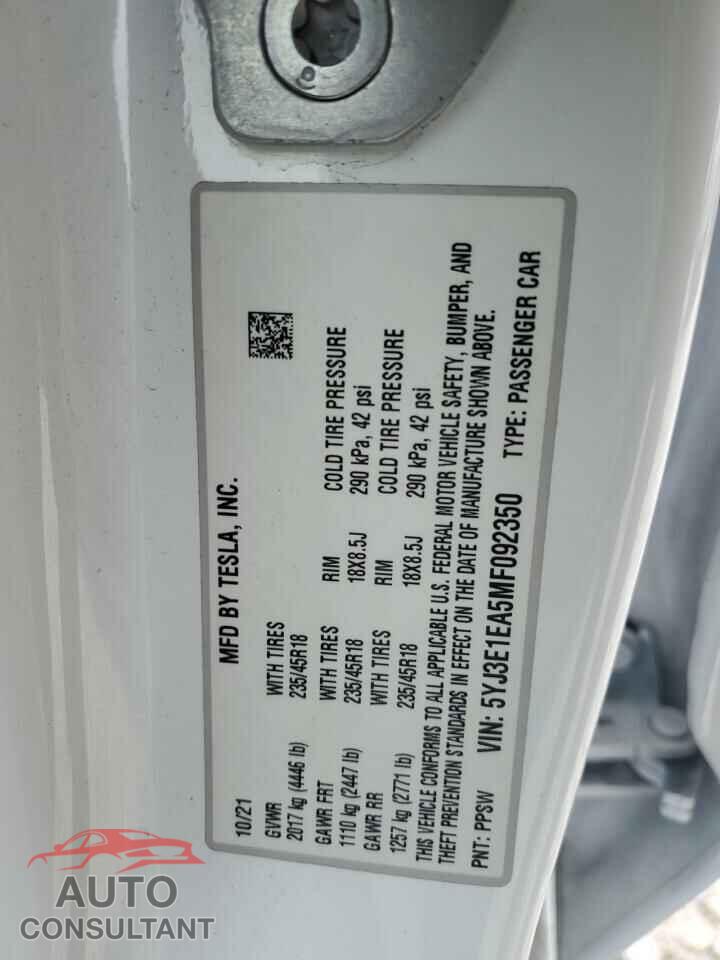 TESLA MODEL 3 2021 - 5YJ3E1EA5MF092350