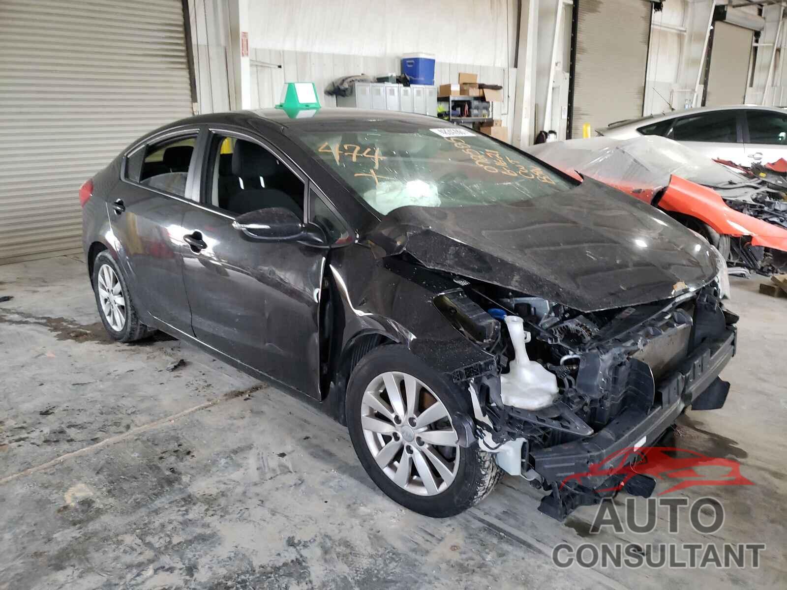 KIA FORTE 2016 - KNAFX4A6XG5610935