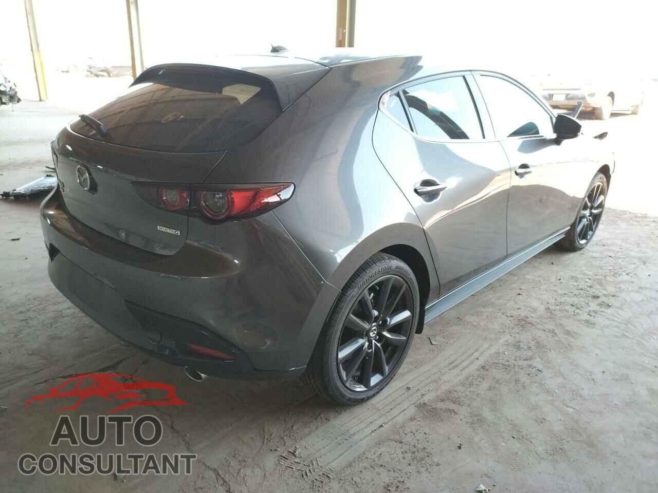 MAZDA 3 2021 - JM1BPBML0M1401827