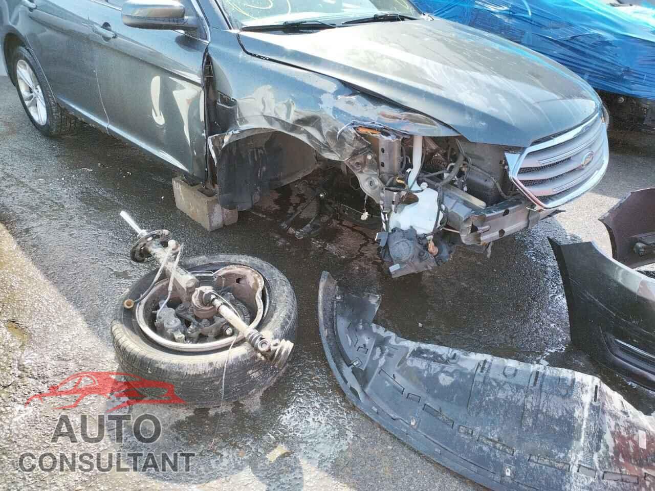 FORD TAURUS 2017 - 1FAHP2E85HG118143