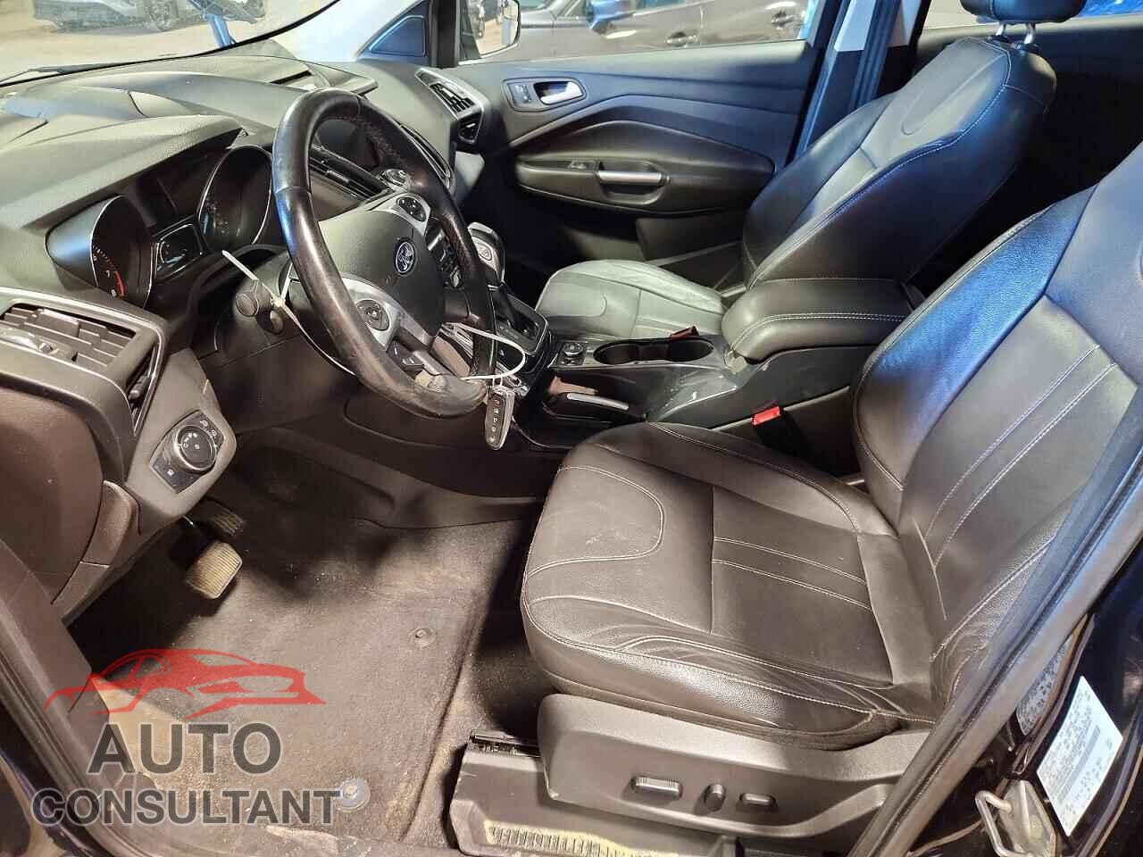 FORD ESCAPE 2013 - 1FMCU9J95DUB89645