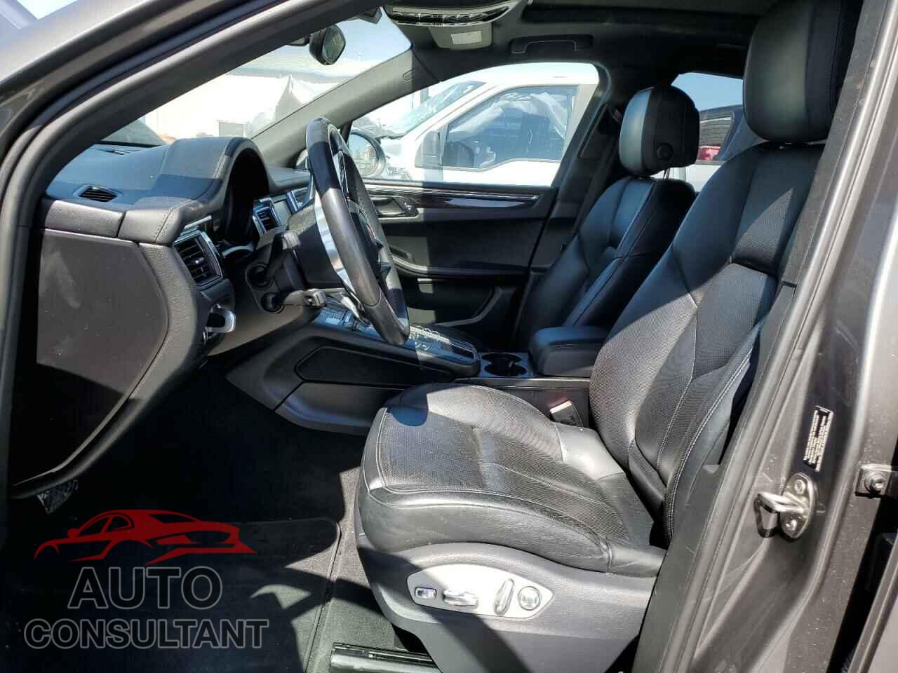 PORSCHE MACAN 2015 - WP1AB2A59FLB64454