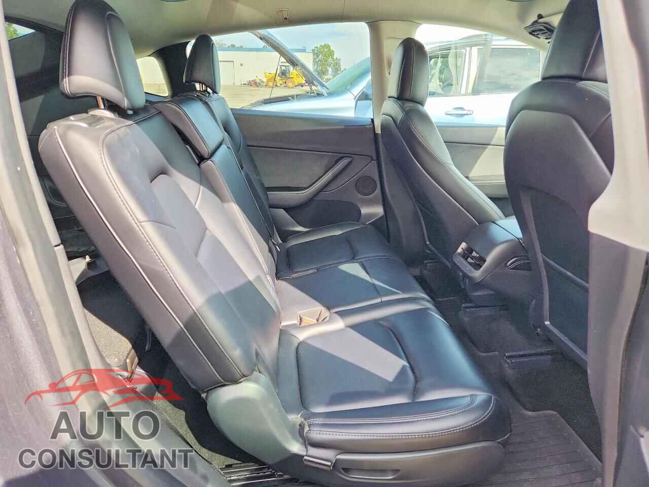 TESLA MODEL Y 2022 - 7SAYGAEE4NF352230