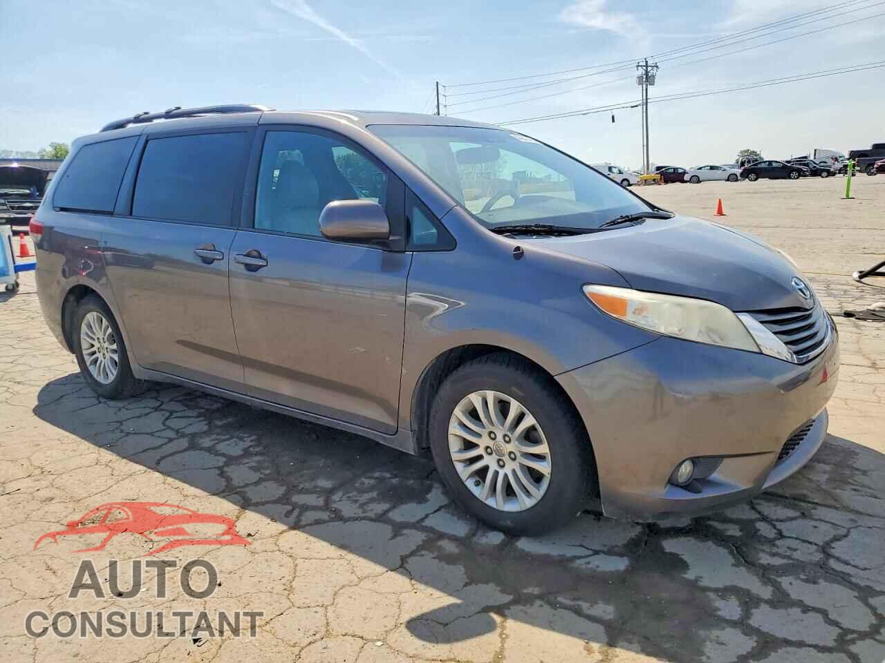 TOYOTA SIENNA 2014 - 5TDYK3DC8ES454875