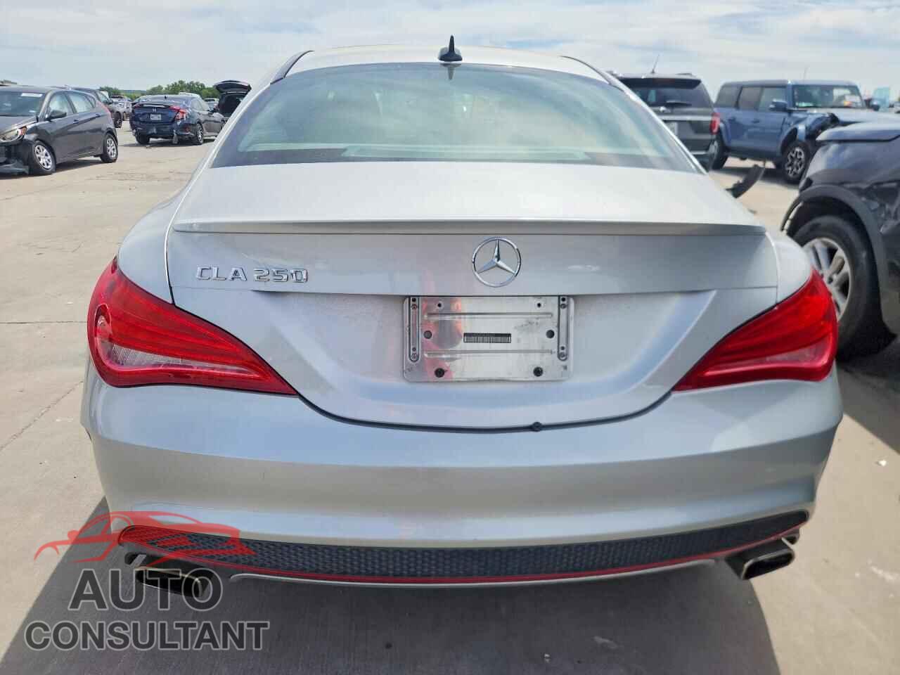 MERCEDES-BENZ CLA-CLASS 2015 - WDDSJ4EB9FN258669