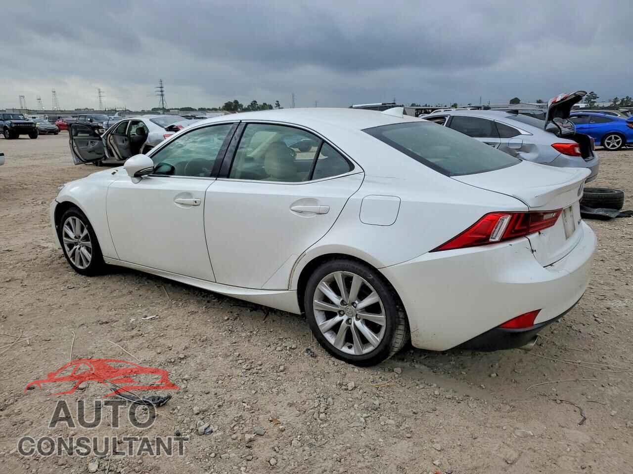 LEXUS IS 2016 - JTHBA1D23G5029625