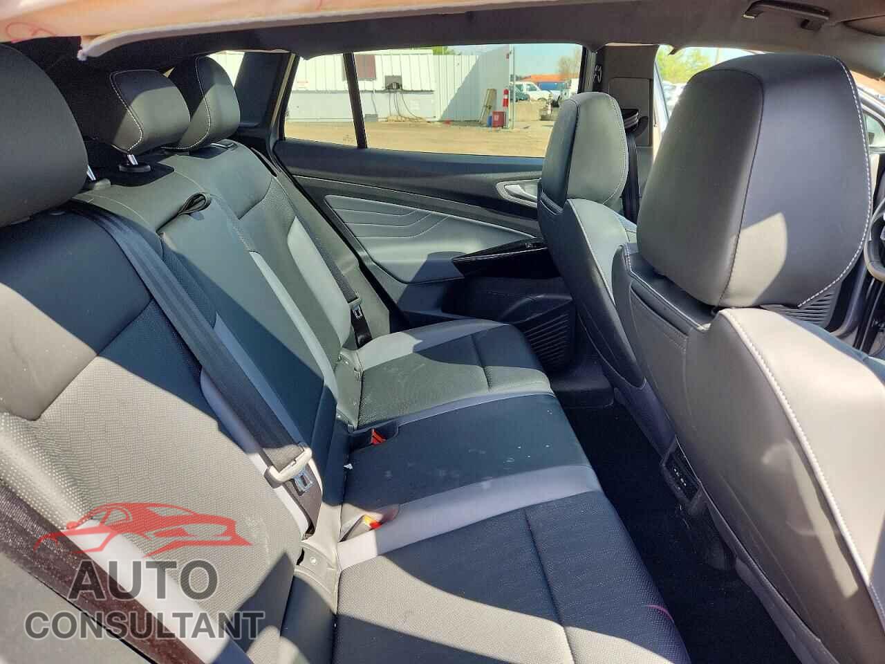 VOLKSWAGEN ALL OTHER 2023 - 1V2VMPE85PC037814