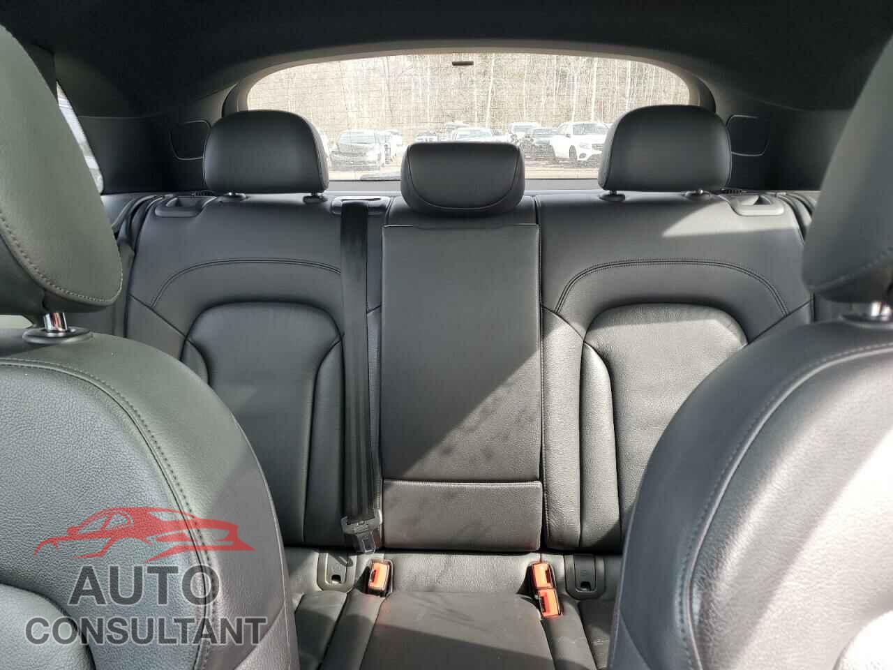 AUDI Q3 2016 - WA1GFCFS4GR000865