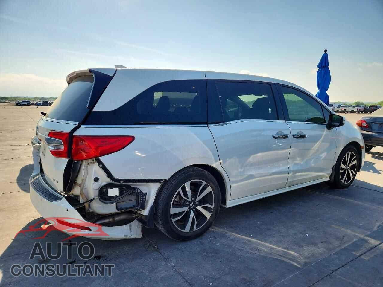 HONDA ODYSSEY 2018 - 5FNRL6H96JB034984