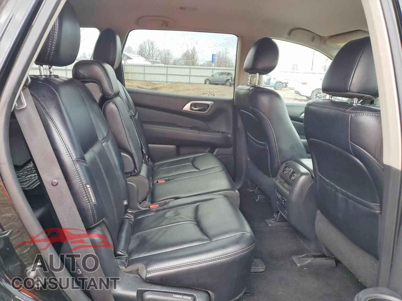 NISSAN PATHFINDER 2019 - 5N1DR2MM3KC645724