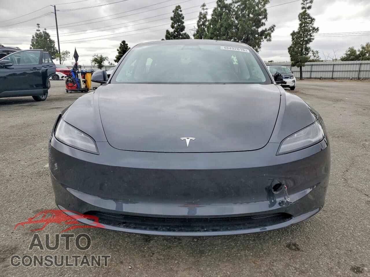 TESLA MODEL 3 2025 - 5YJ3E1EA5SF952163