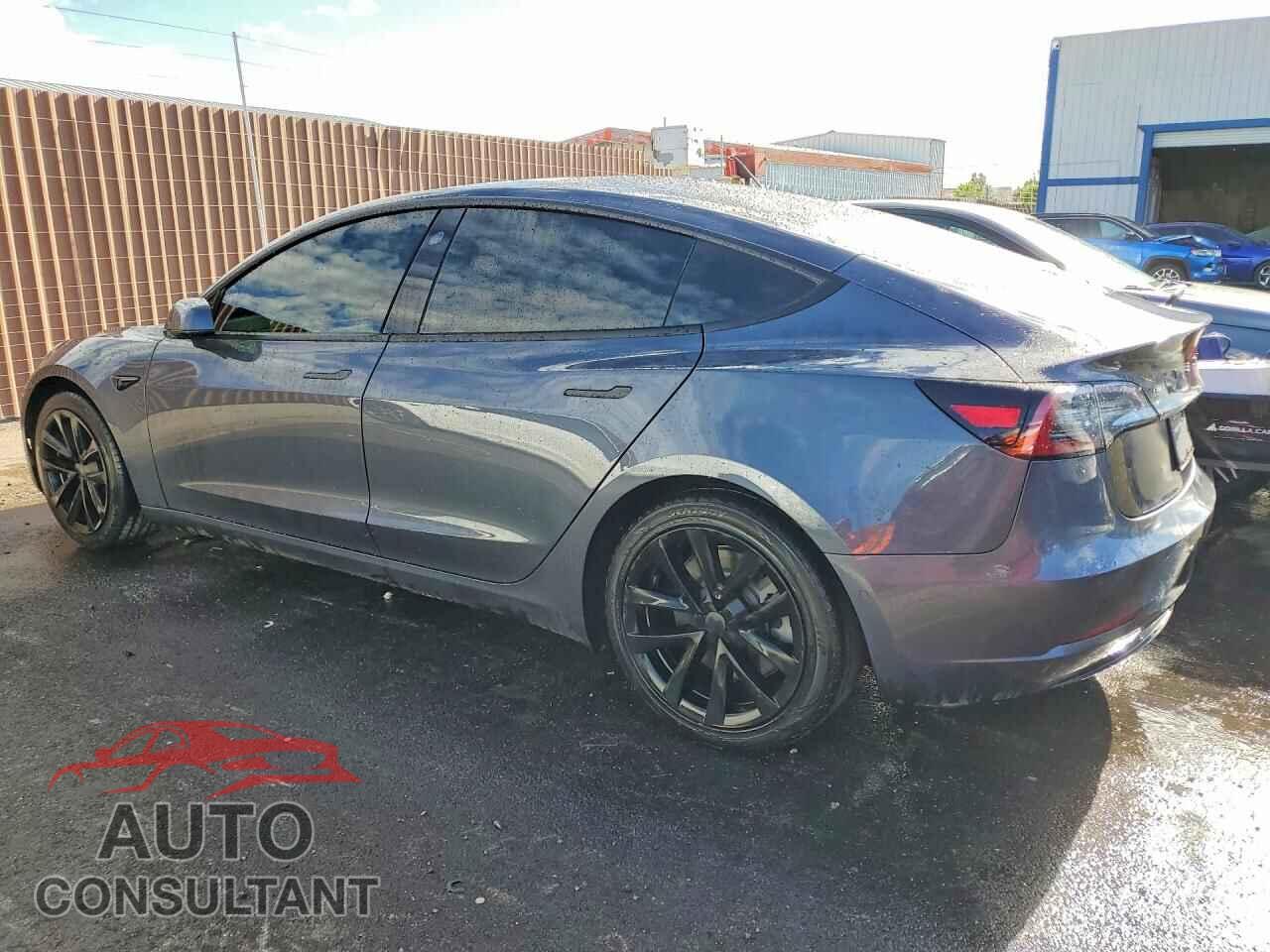 TESLA MODEL 3 2021 - 5YJ3E1EA0MF930199