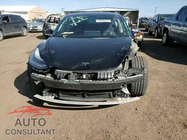 TESLA MODEL 3 2018 - 5YJ3E1EB1JF127745