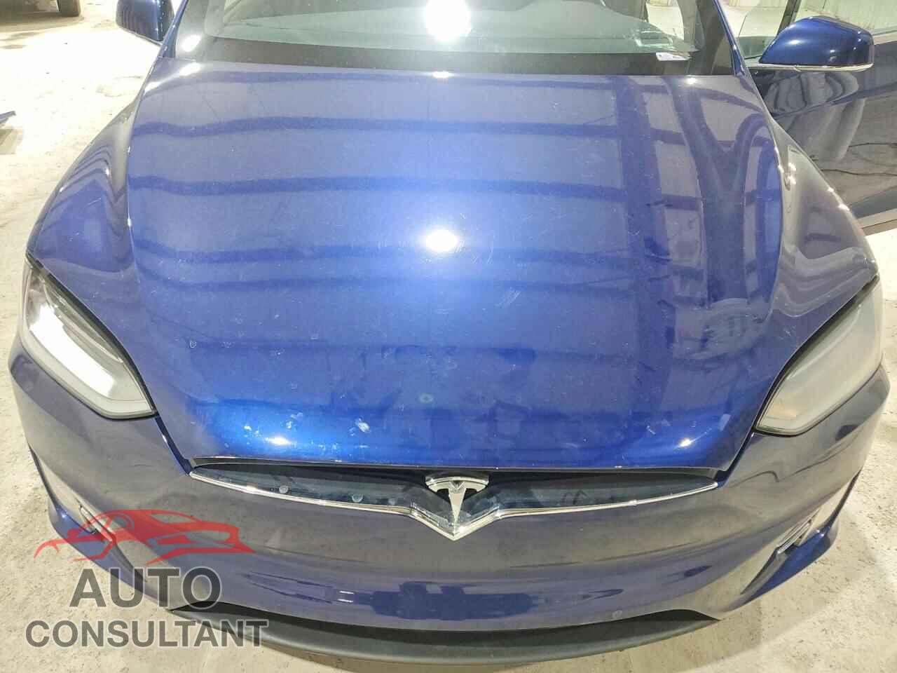 TESLA MODEL X 2018 - 5YJXCBE23JF102438