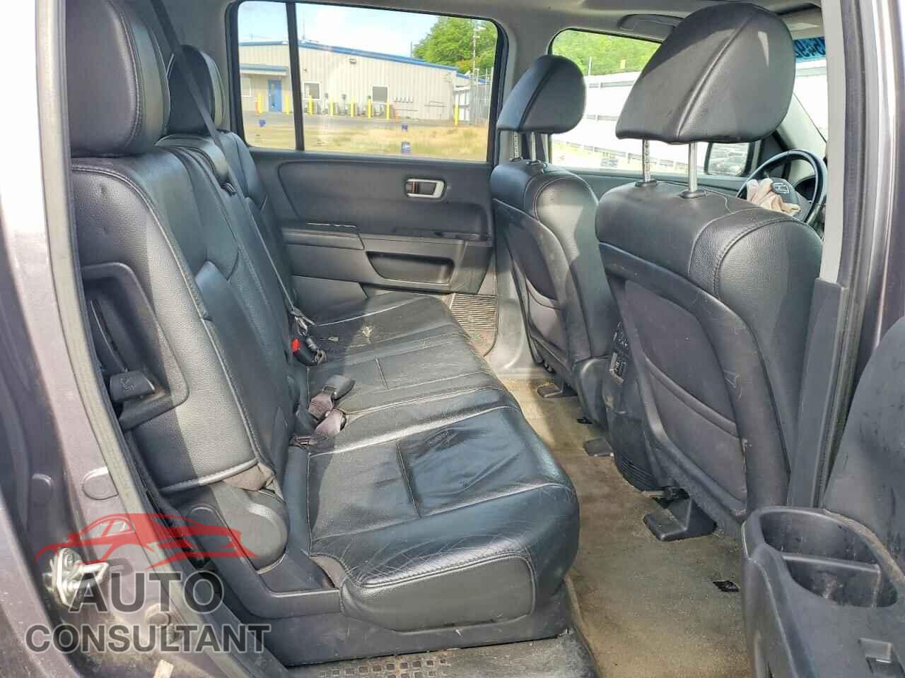 HONDA PILOT 2014 - 5FNYF4H52EB023023