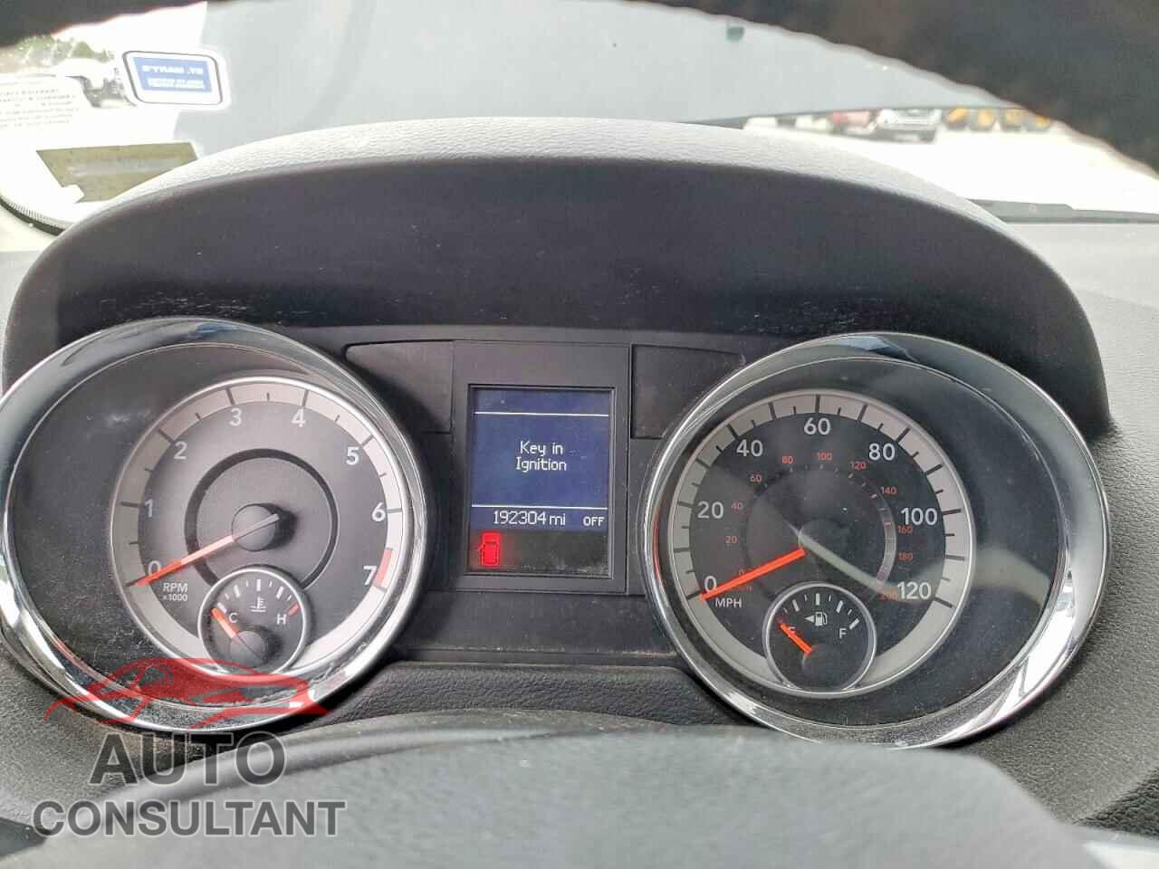 DODGE CARAVAN 2011 - 2D4RN5DG8BR720977