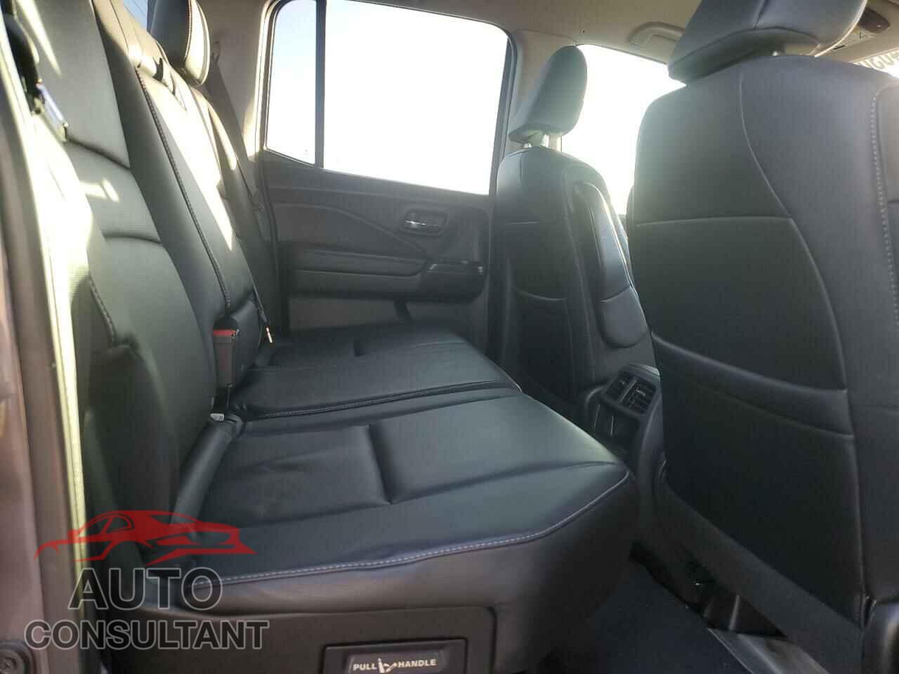 HONDA RIDGELINE 2017 - 5FPYK2F66HB007625