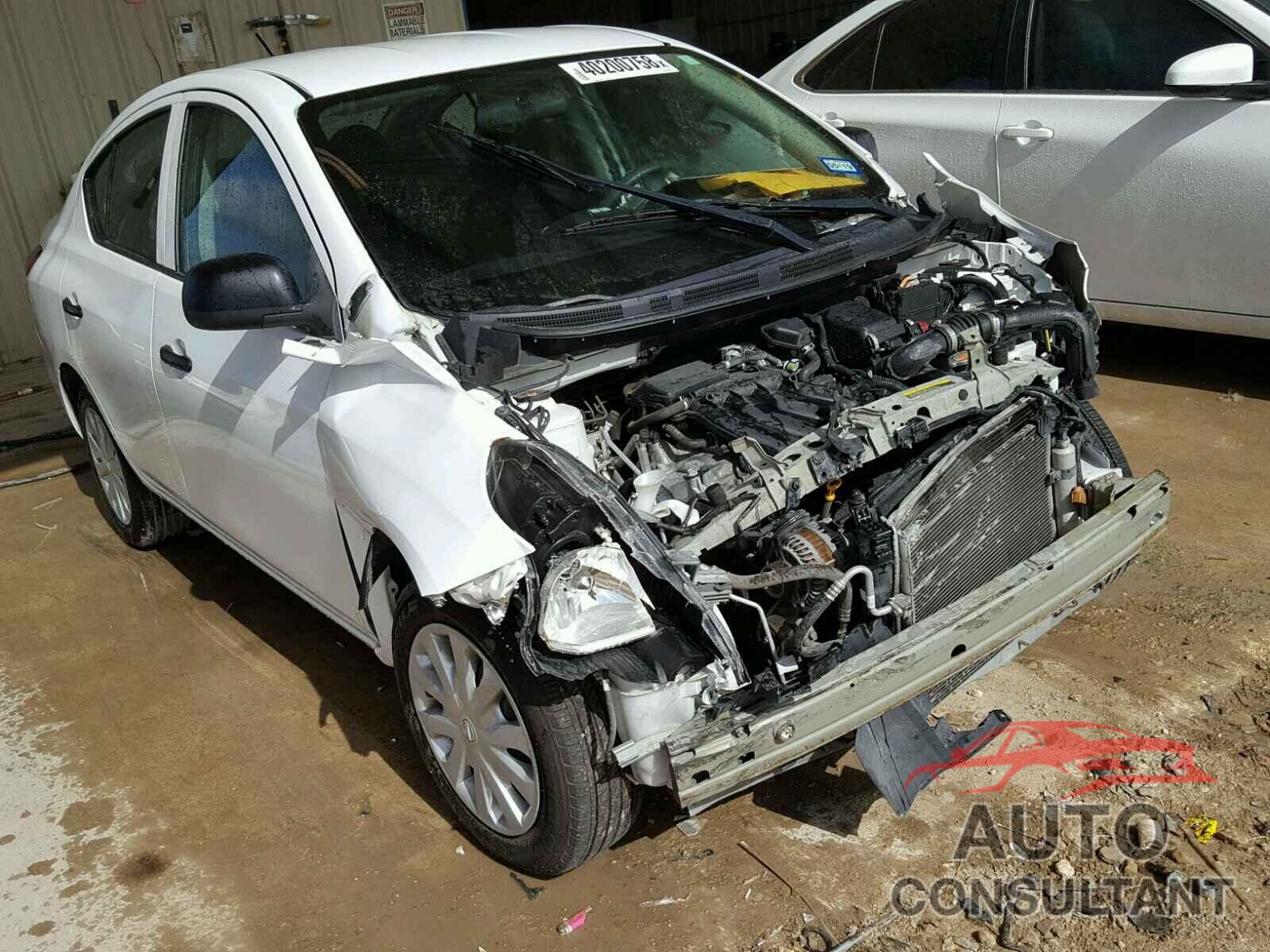 NISSAN VERSA 2015 - 3N1CN7AP8FL801356