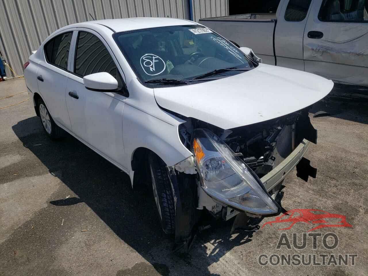 NISSAN VERSA 2019 - 3N1CN7AP1KL807087