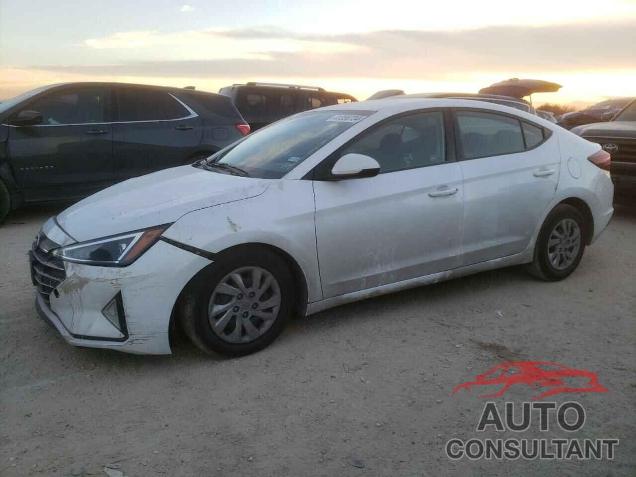 HYUNDAI ELANTRA 2020 - 5NPD74LF7LH562912