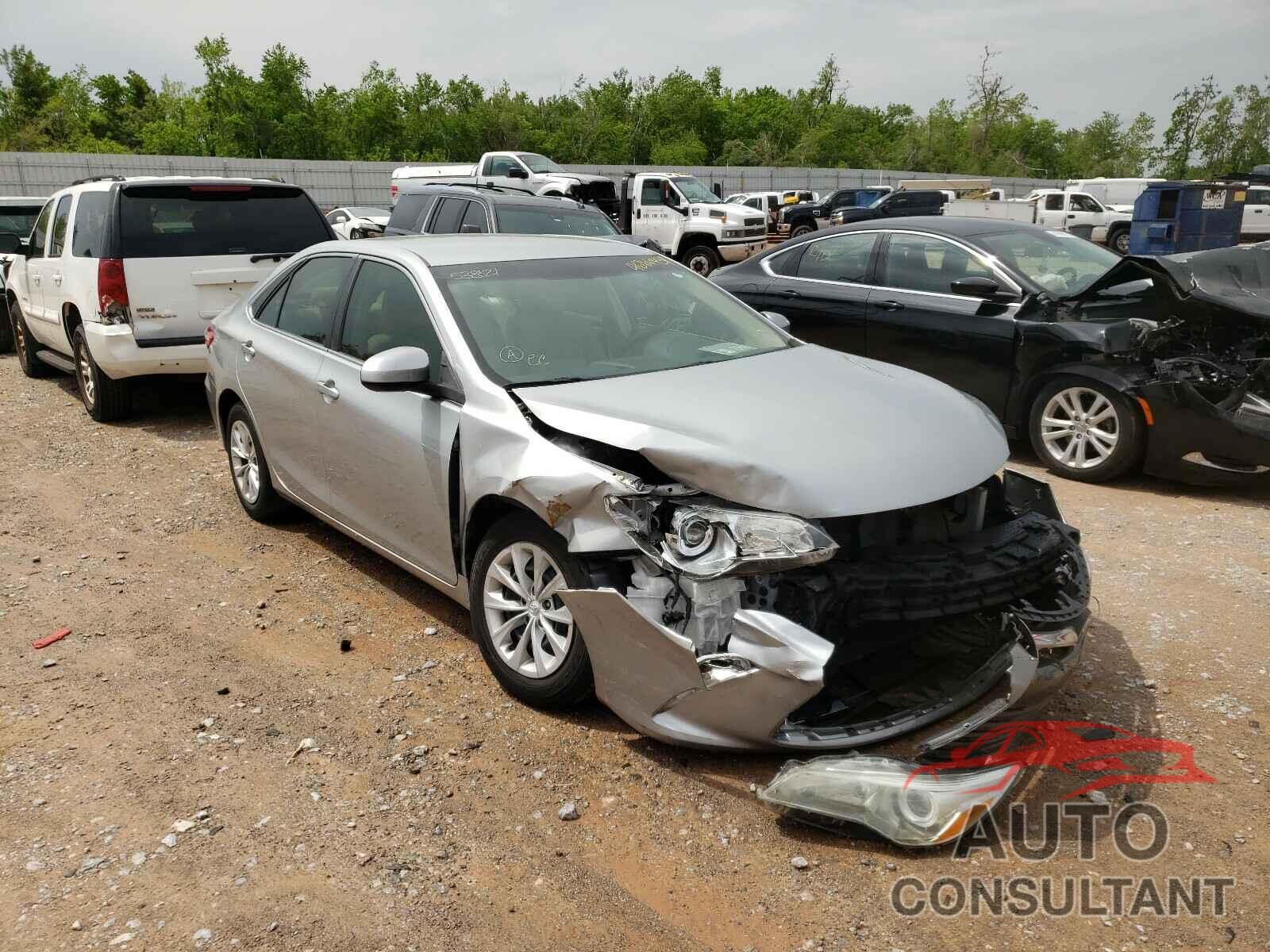 TOYOTA CAMRY 2016 - 4T4BF1FK7GR538821