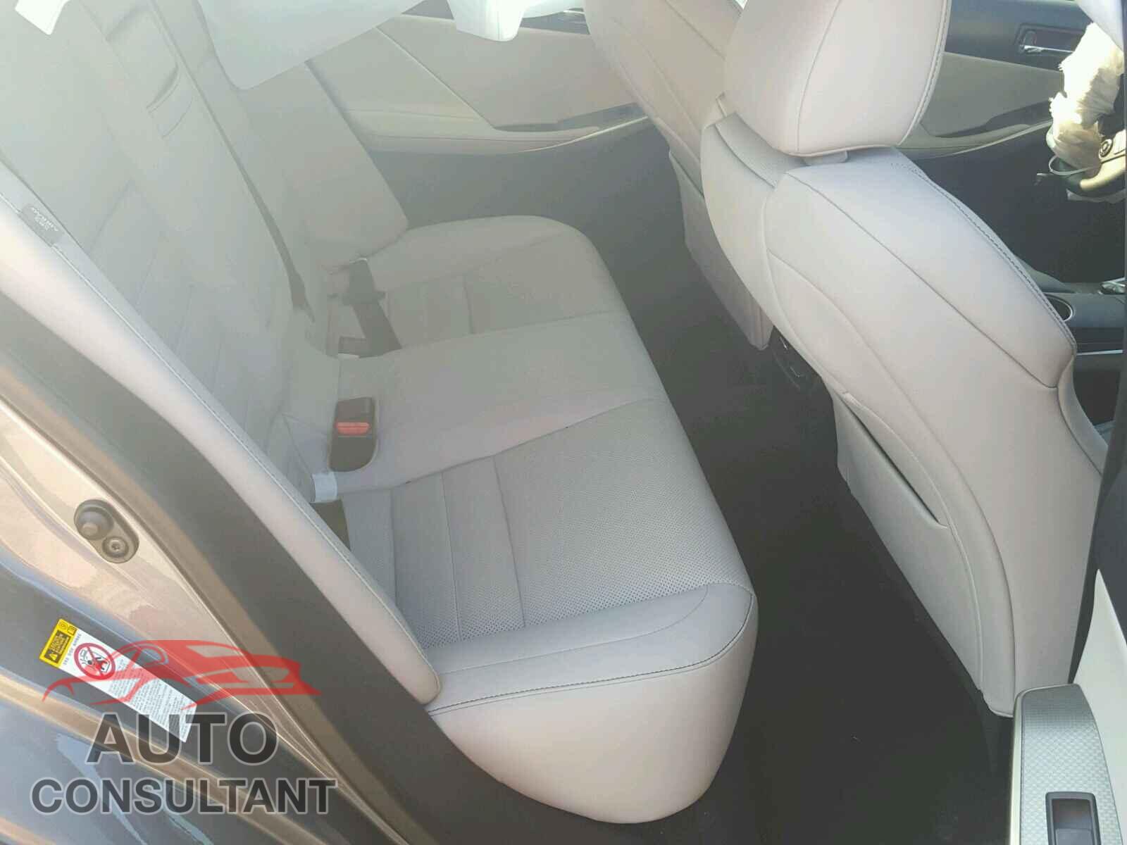 LEXUS IS 250 2015 - JTHCF1D26F5029543