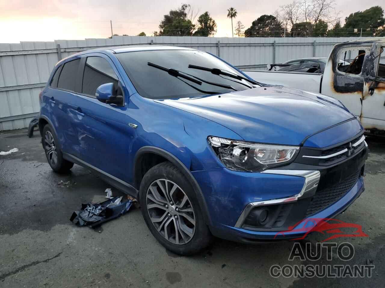 MITSUBISHI OUTLANDER 2018 - JA4AR3AU1JU025040