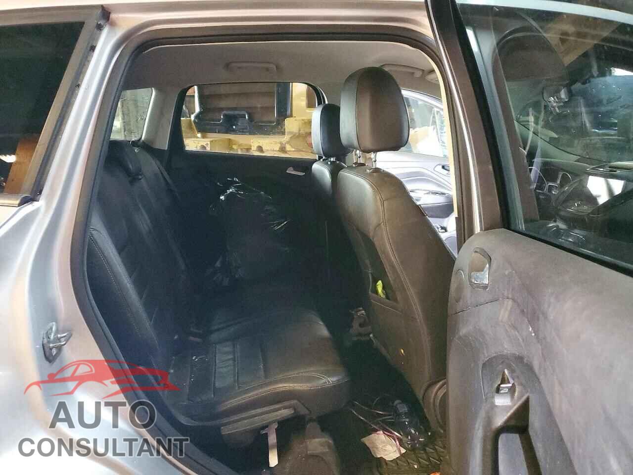 FORD ESCAPE 2015 - 1FMCU9G92FUC45681