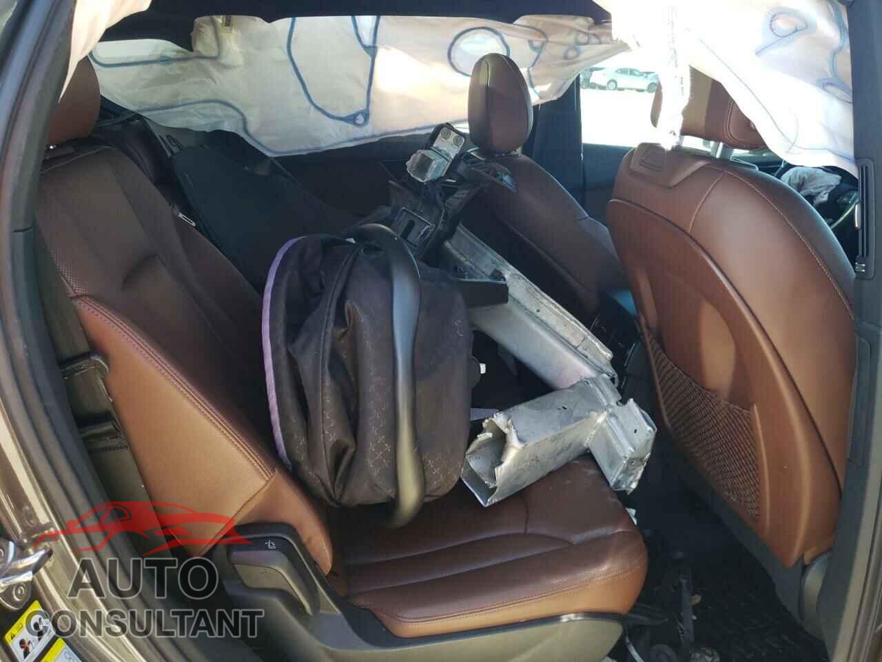 AUDI Q7 2018 - WA1VAAF79JD045679