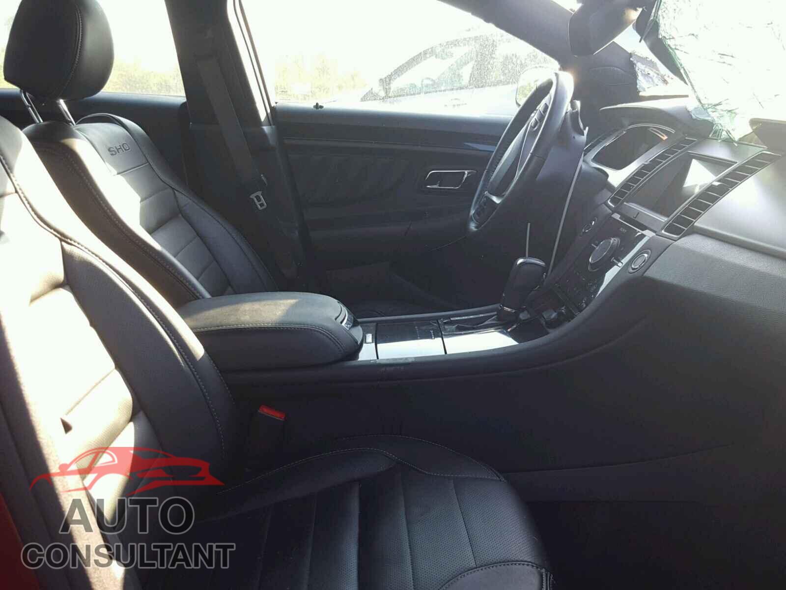 FORD TAURUS 2017 - 1FAHP2KT2HG114558