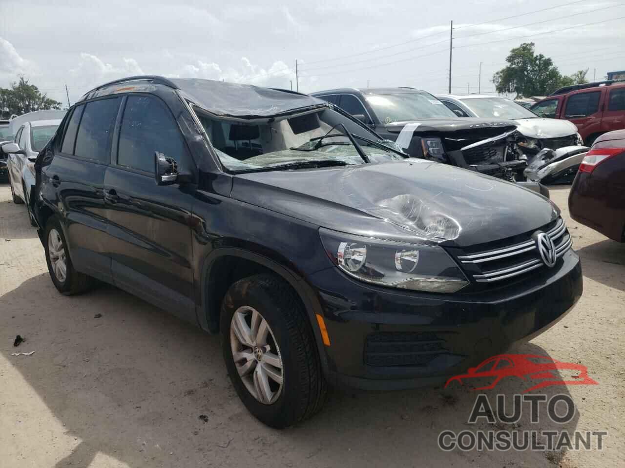 VOLKSWAGEN TIGUAN 2017 - WVGAV7AX2HW503401