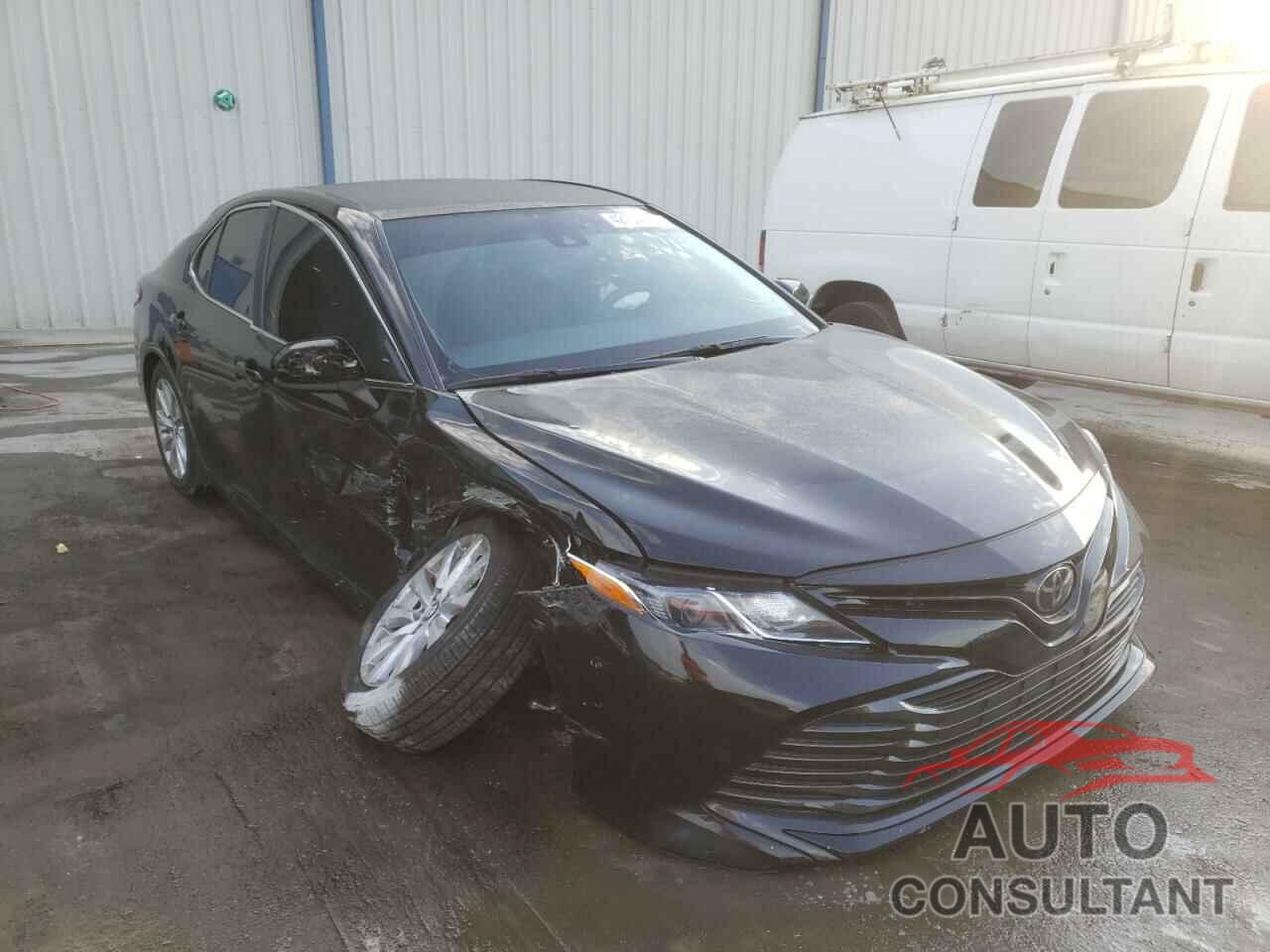TOYOTA CAMRY 2018 - 4T1B11HK8JU005969