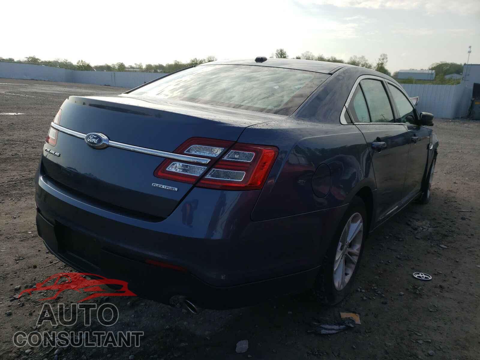 FORD TAURUS 2018 - 1FAHP2D89JG107105