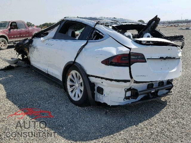 TESLA MODEL X 2018 - 5YJXCBE29JF106428