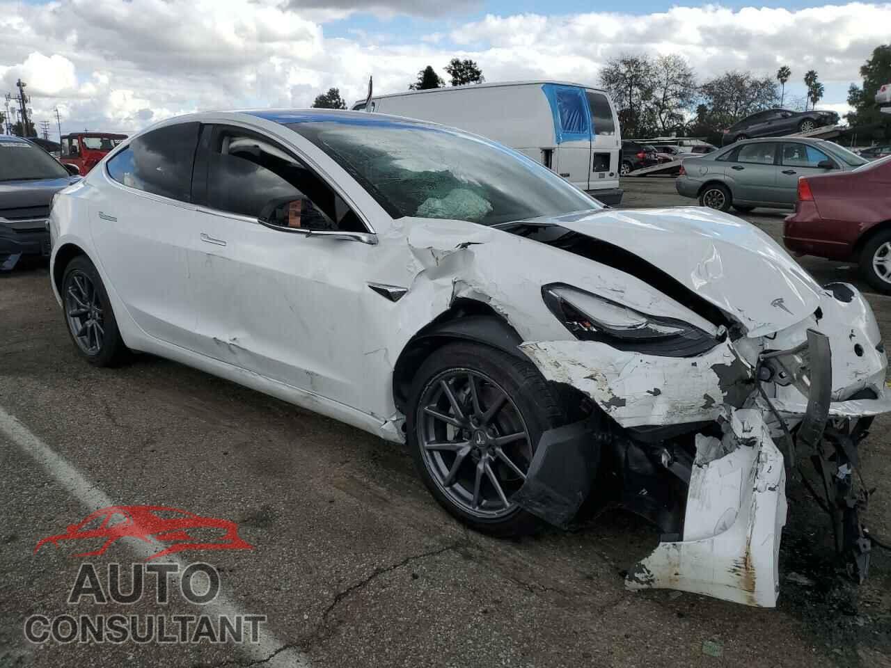 TESLA MODEL 3 2018 - 5YJ3E1EA2JF098750