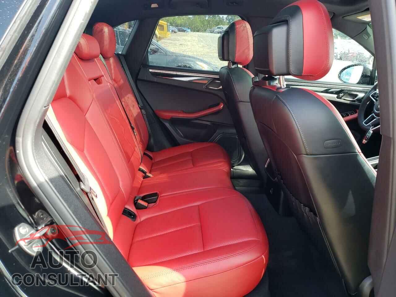PORSCHE MACAN 2018 - WP1AA2A51JLB17303